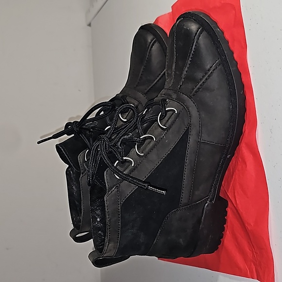 UGG Heather Waterproof Rain Lace up Bootie Sz 9.5 Black VGUC Comfortable - Picture 6 of 16